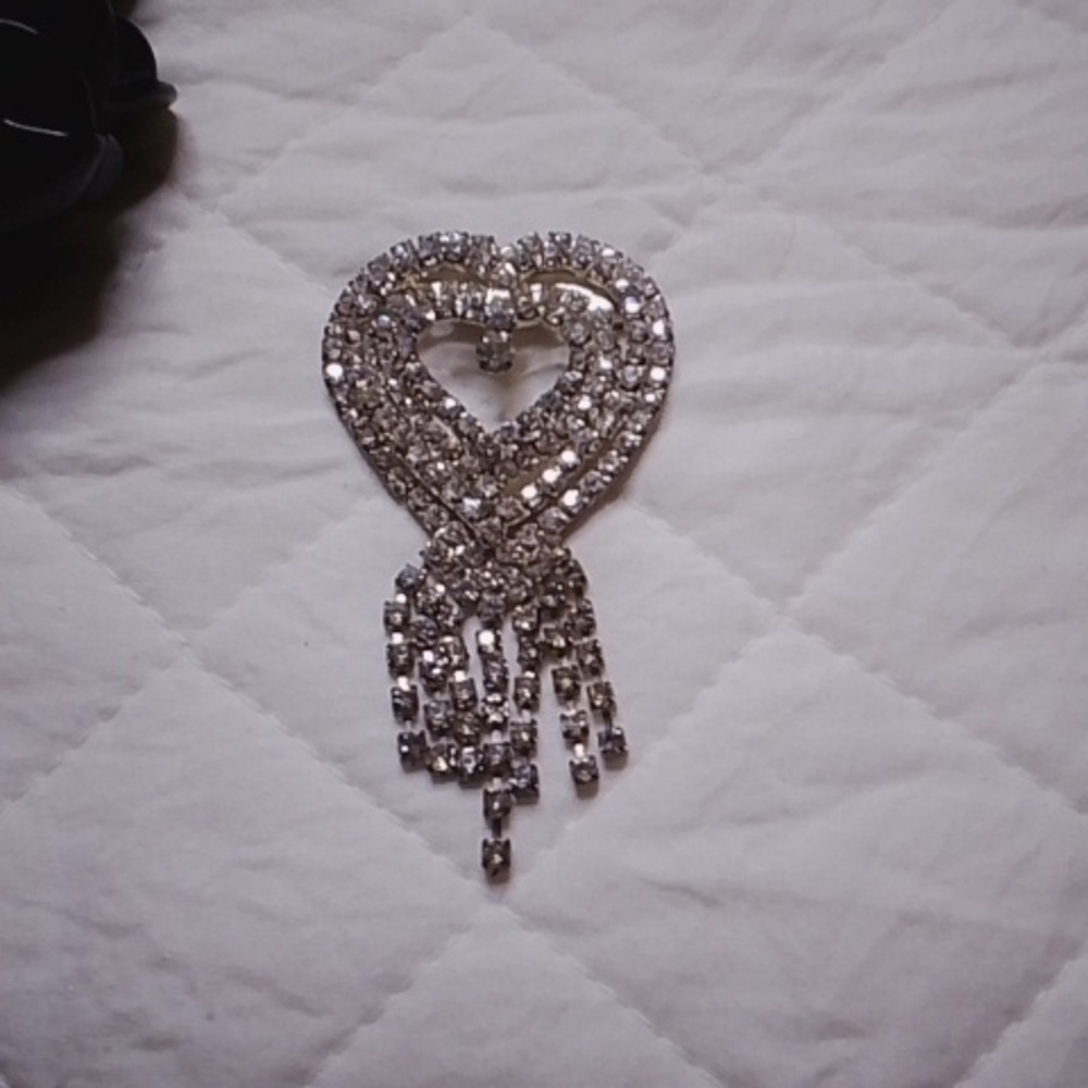 Vintage Rhinestone Heart Brooch